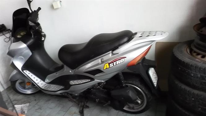 Skuter Astro