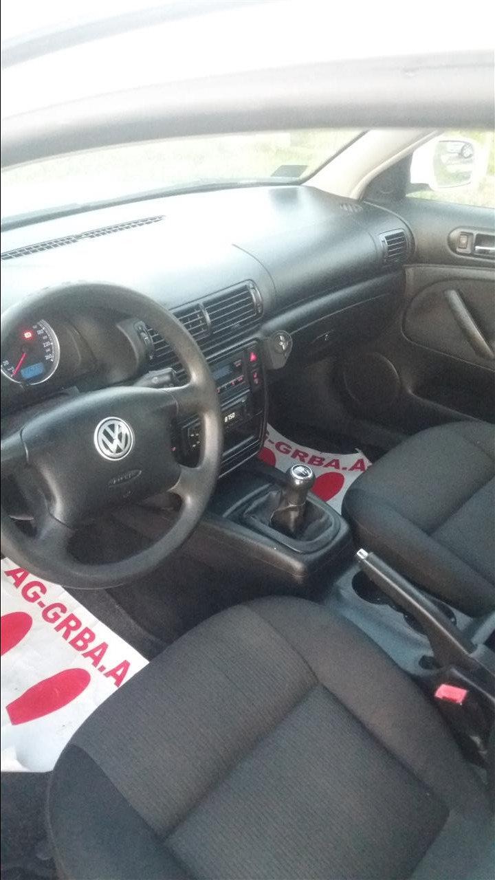 VW-Passat--02