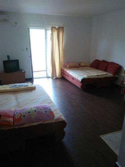 Apartman-u-Bajkovini--Igalo-