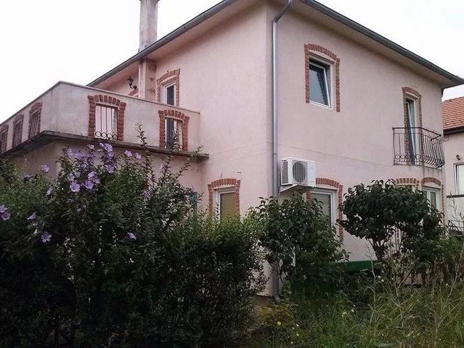 Kuca 150m2 u Beogradu 