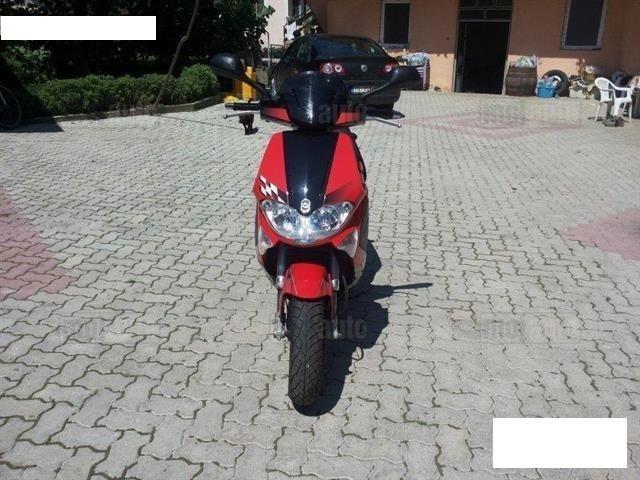 Gillera Runner 49ccm -08