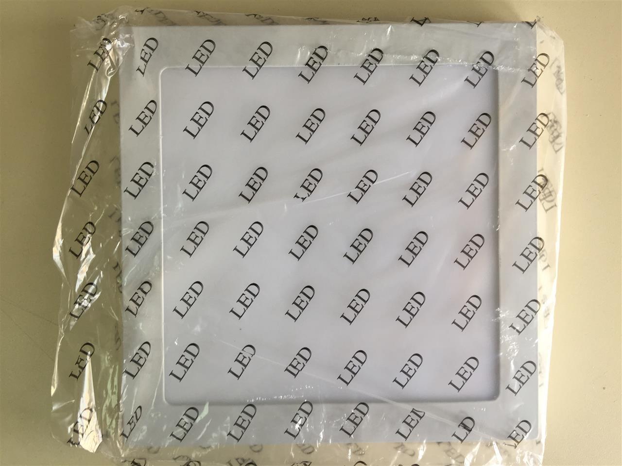 Led-Panel-Kockasti-