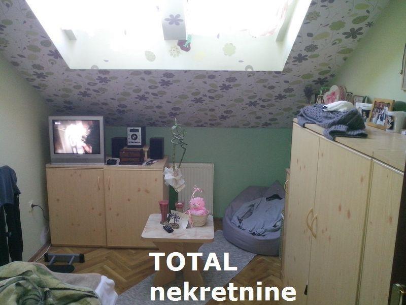UKNJIZEN-odmah-useljiv-trosoban-duplex