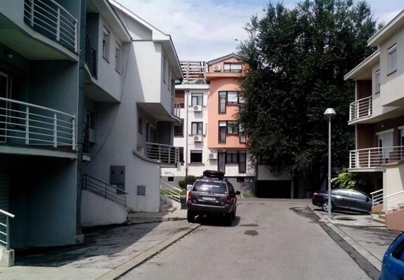 Kuca-od-260m2-u-Zemun