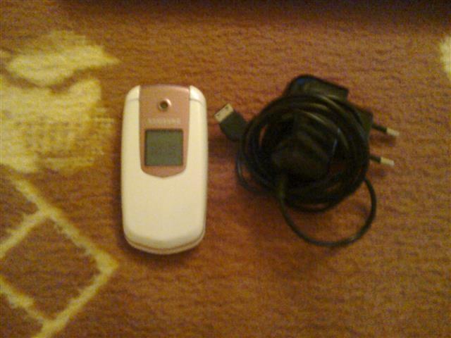 Samsung E2210B