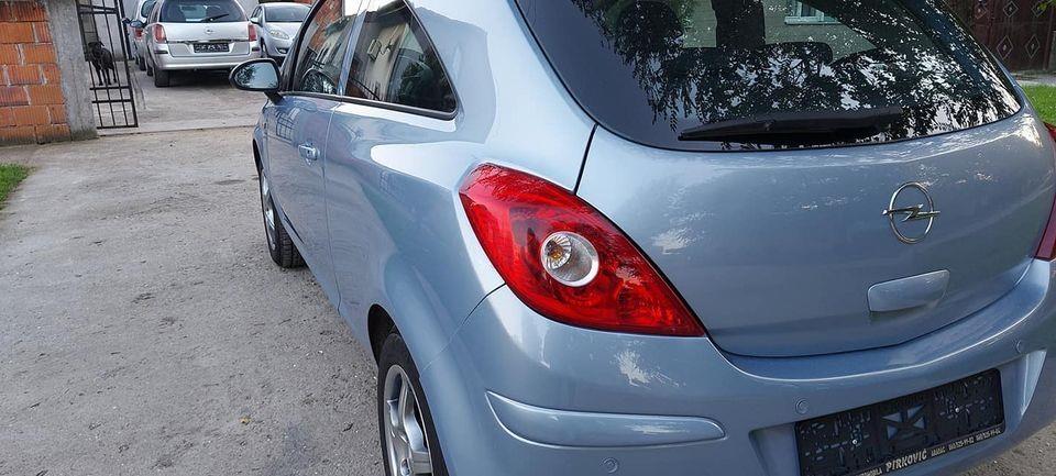 Opel-Corsa--D