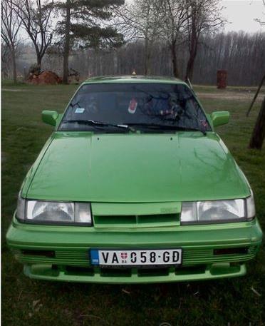 Nissan-Sunny-B12--87