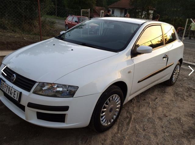 Fiat-Stilo--04-
