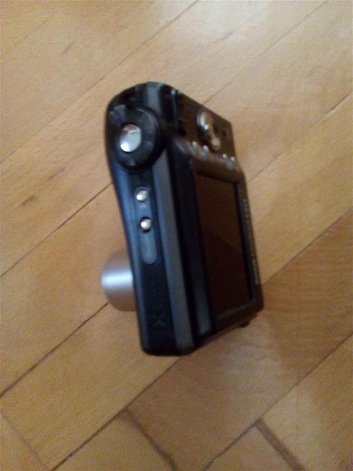 Kodak-EasyShare-C613