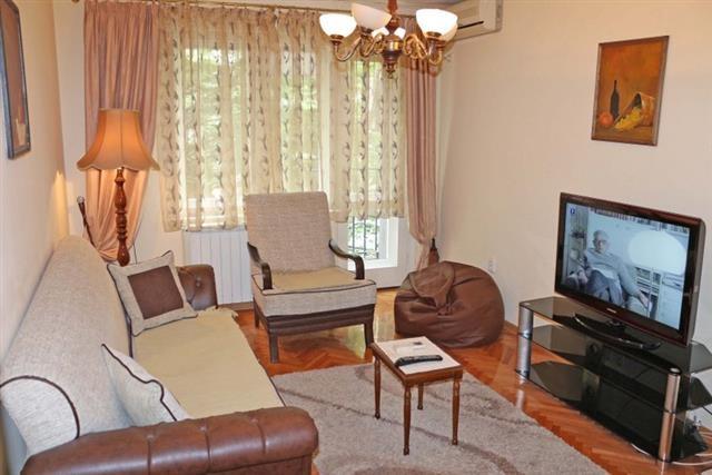 APARTMAN 70m2 Slavija GREEN