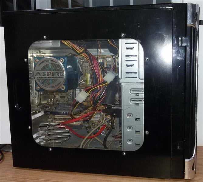 Odlican-desktop-racunar-