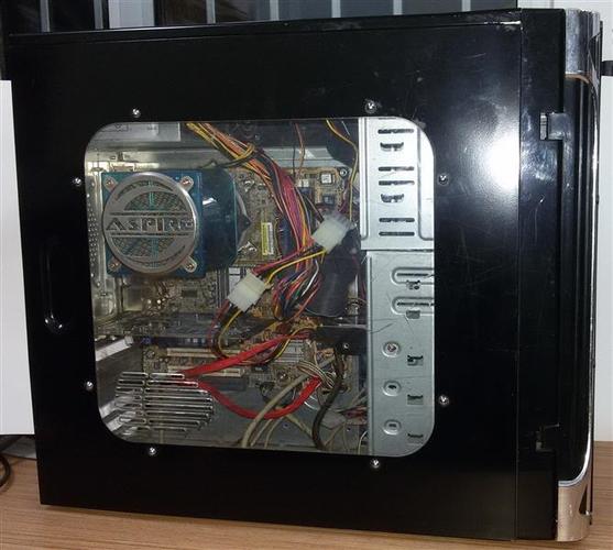 Odlican desktop racunar 