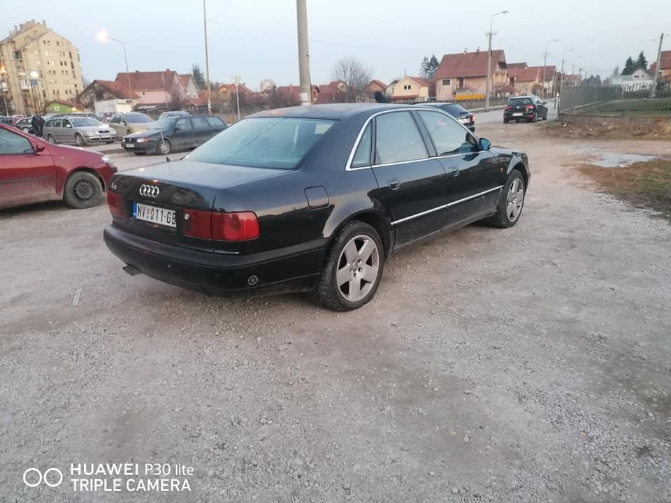 Audi-A8