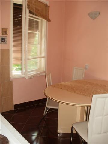 Stan 66m2 Dorcol 