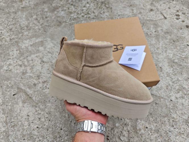 UGG Mini Platform