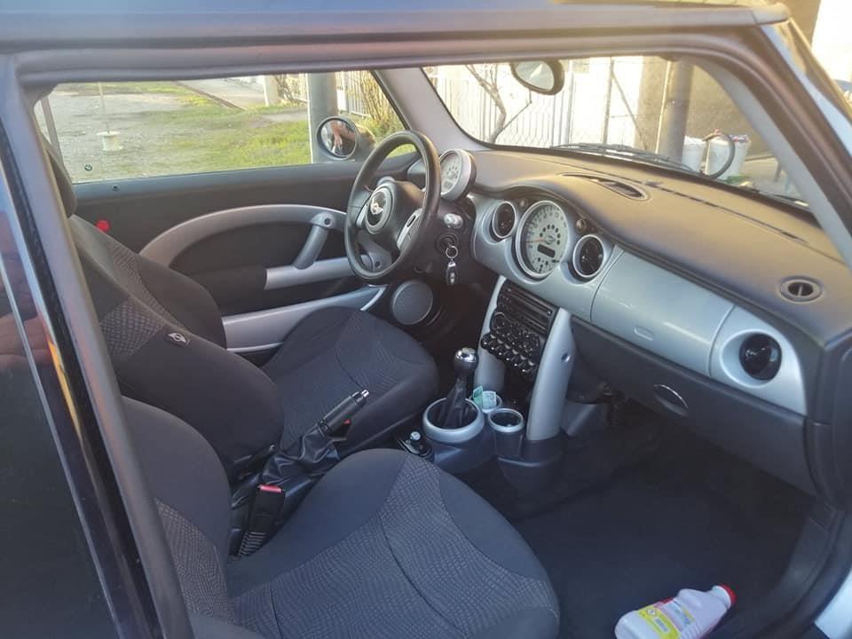 Mini-Cooper-1-4-Dizel-2003god-