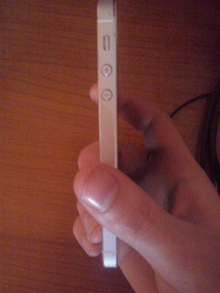 Iphone-5-u-odličnom-stanju