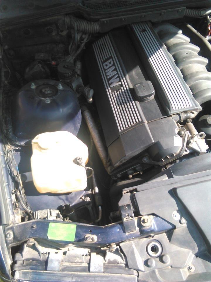 BMW-E36-320--M52-DELOVI