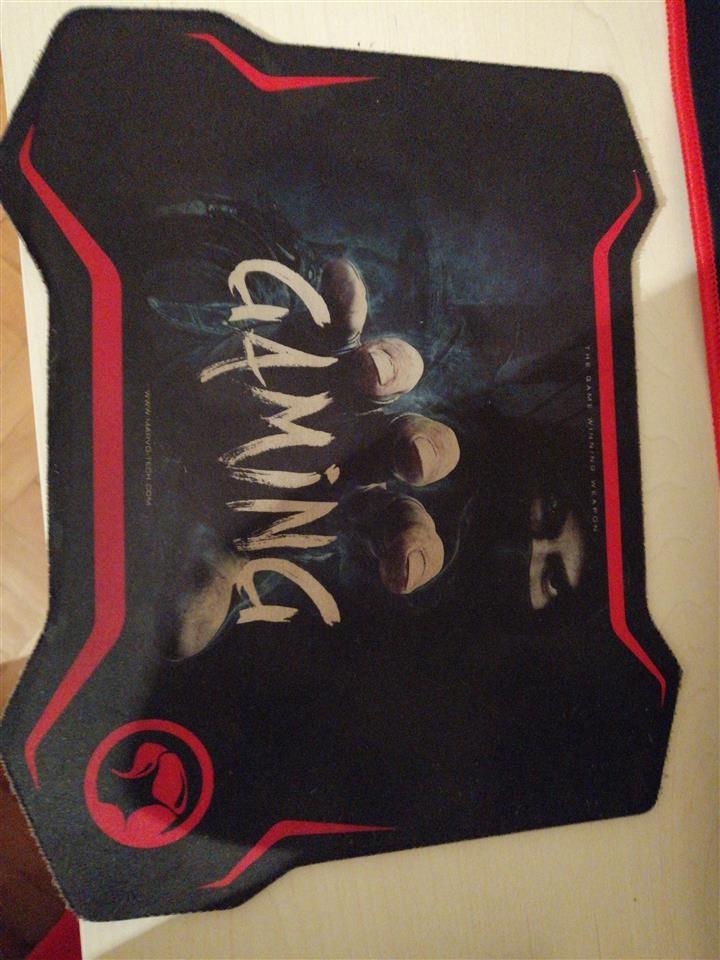 Podloga-za-mis-gaming