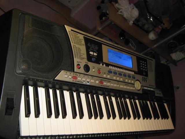 Yamaha-psr550--Aranzer-sa-flopy-discom