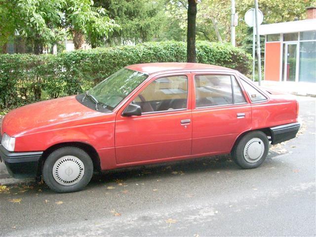 Opel-KADETT-1-4--91--benz-TNG