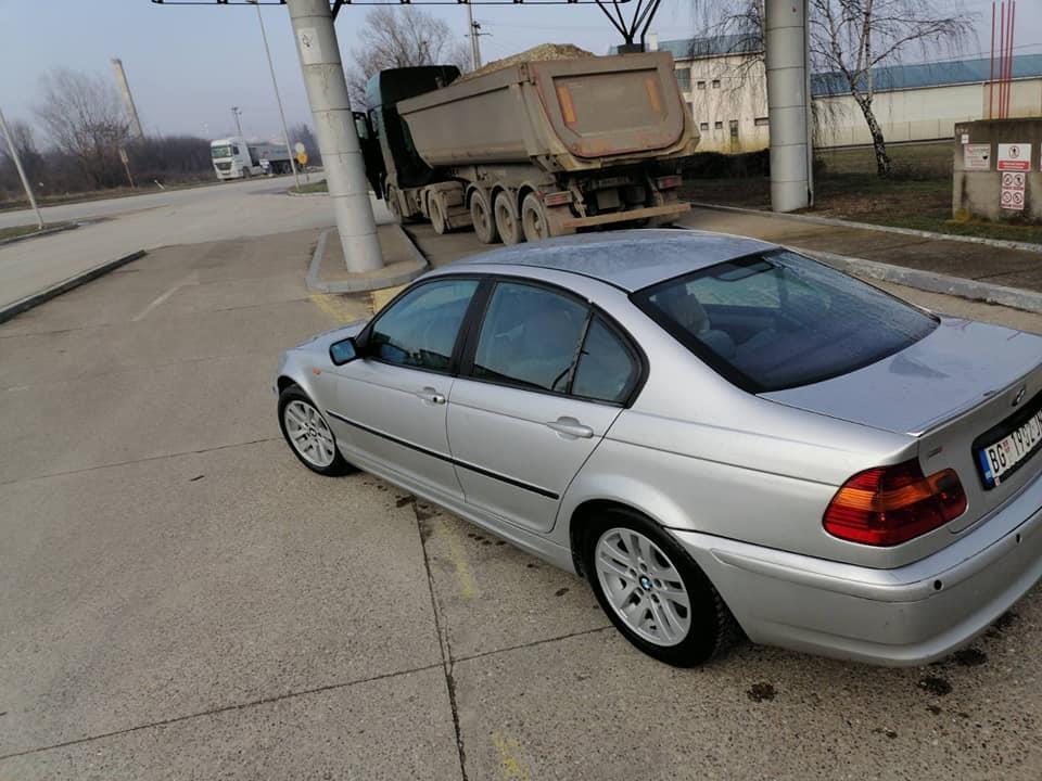 BMW-320D