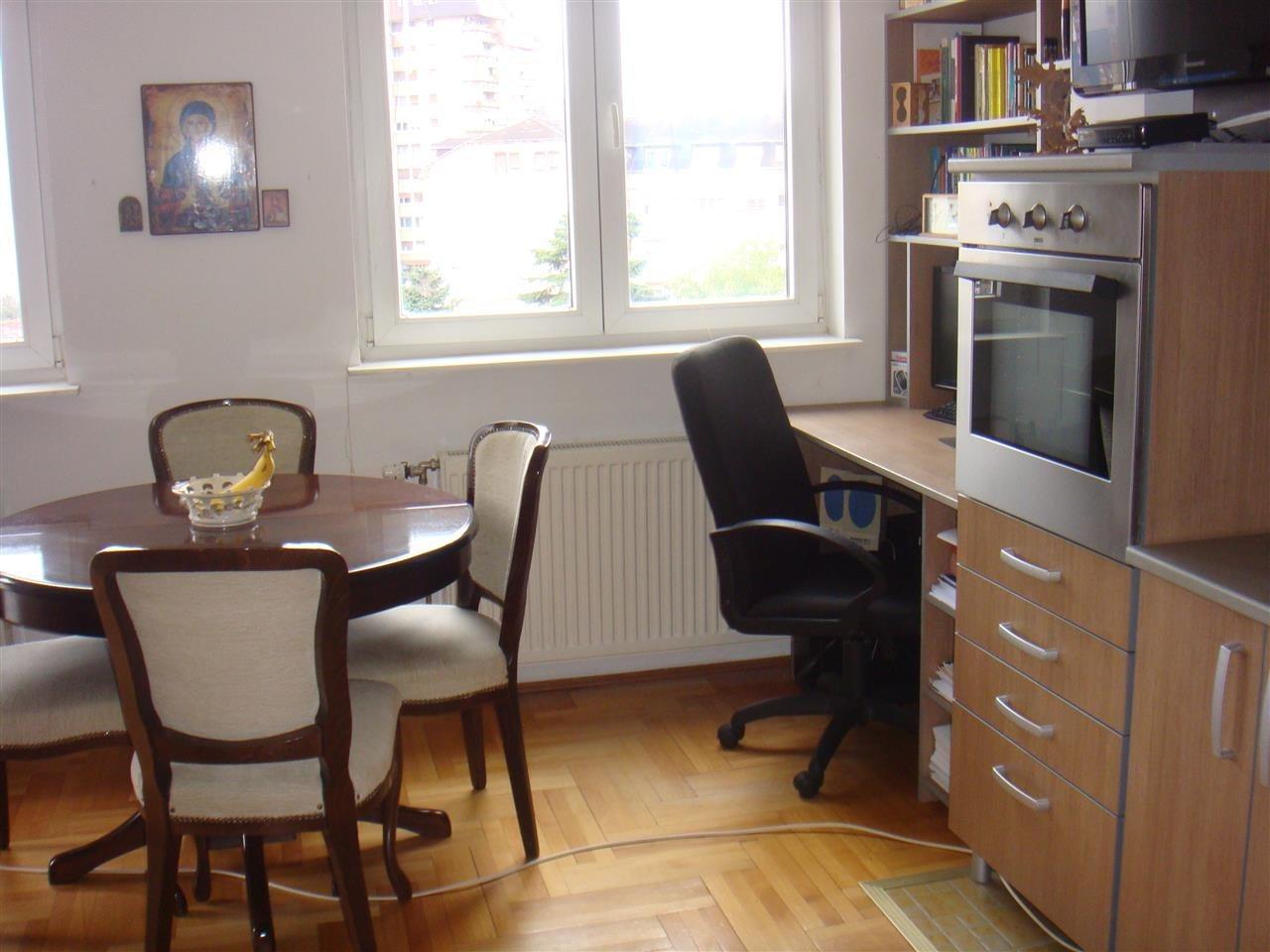 Prodaje-se-lux-garsonjera-27m2