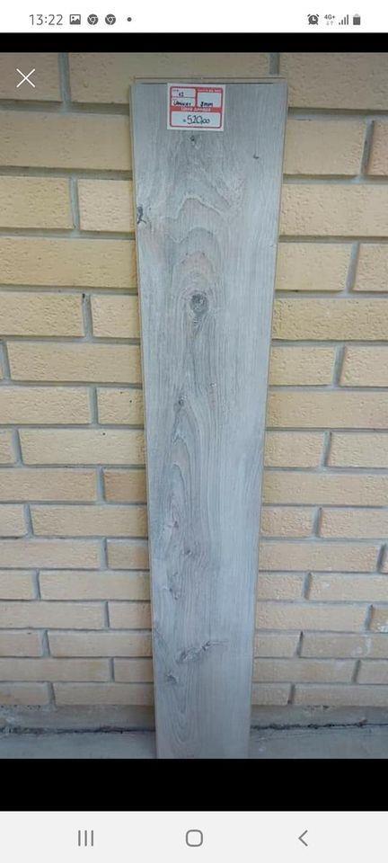 LAMINAT