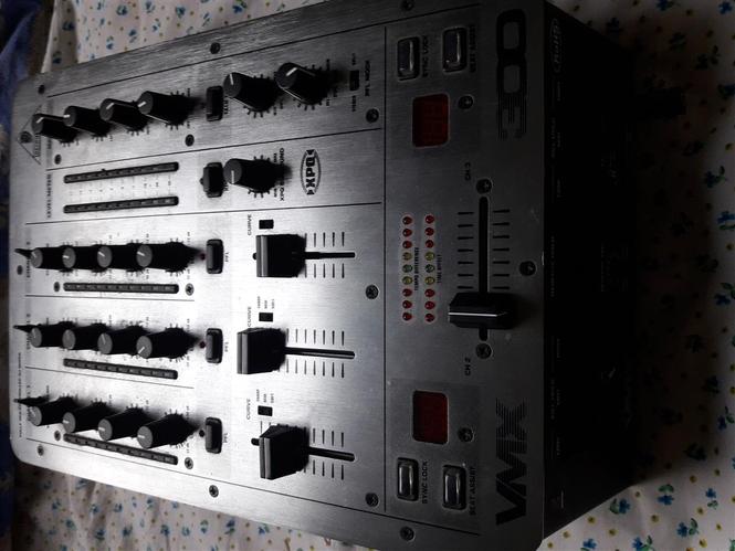 Behringer mixeta i kutije prazne 