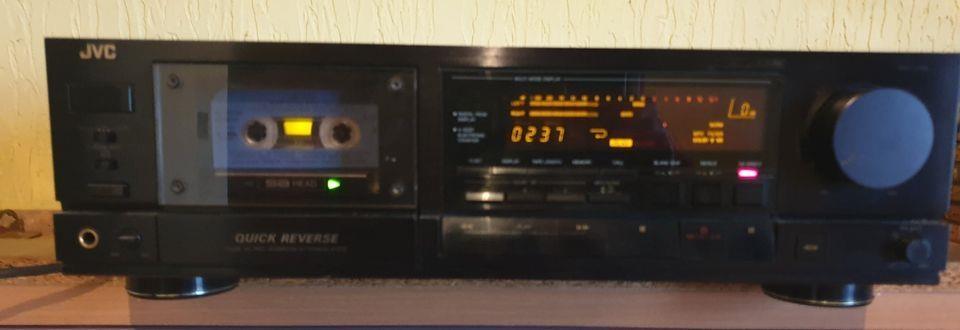 PROFESIONALNI-CASETE-DECK-JVC