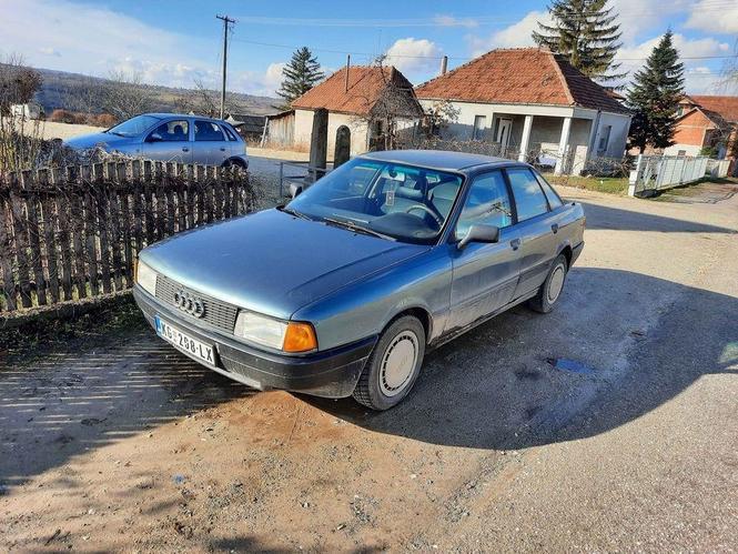 Audi 80