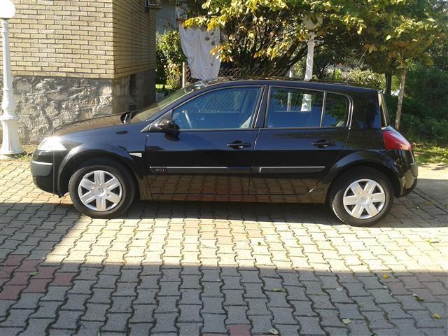 Renault-Megan-1-5-dci--05