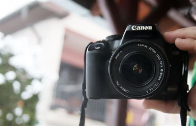 Canon EOS 1000D