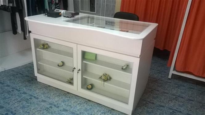 Namestaj za butik