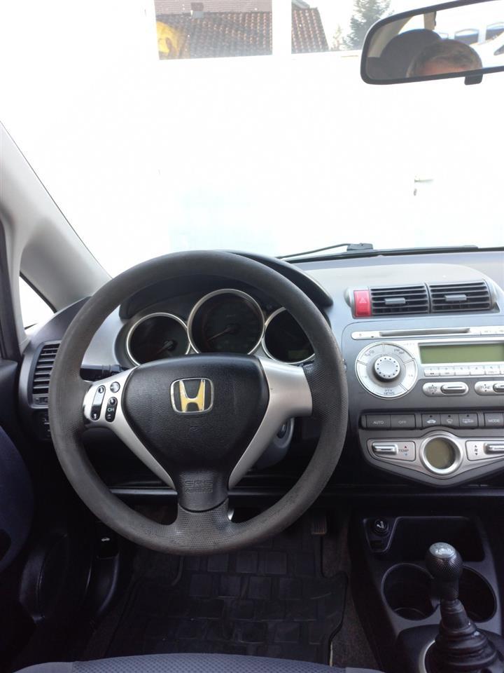 HONDA-JAZZ-1-4-LS-5D