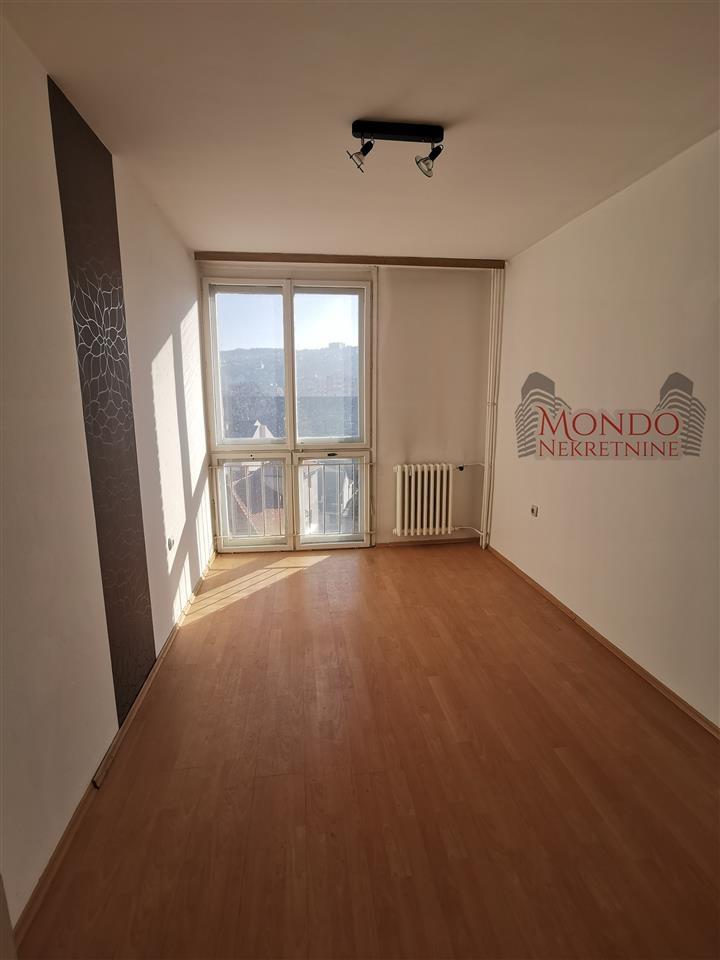 2-5-Soban-Stan--72m2--Centar-Grada--Renovirana-Kup