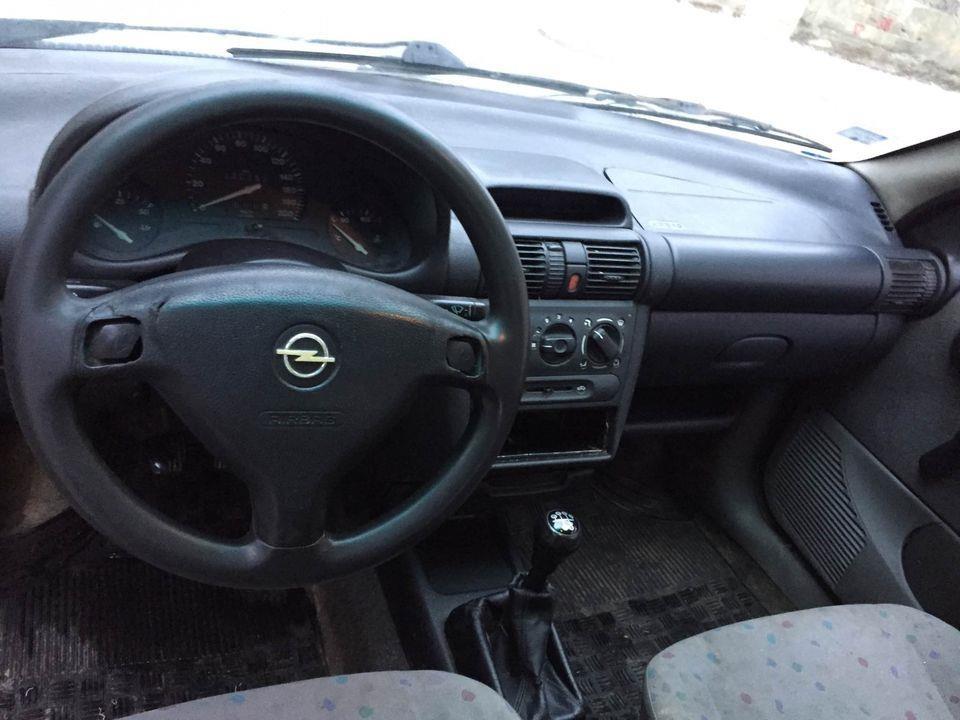 Opel-Combo-1-7d-2001god----