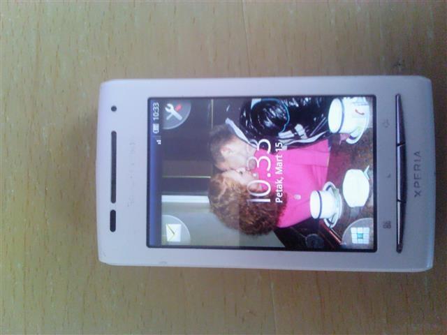 Sony-Ericsson-xperia-x8