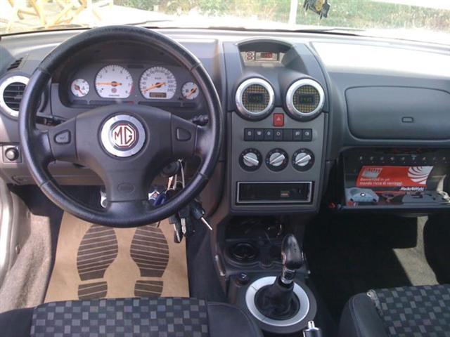 MG-ZR-1-4-16V--04