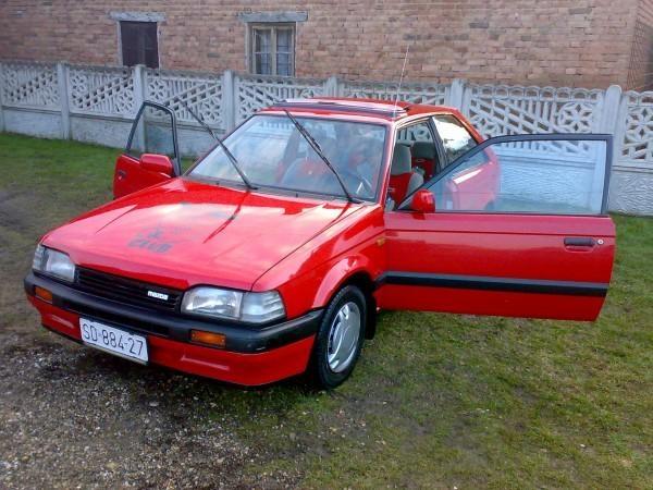 Mazda-323--89