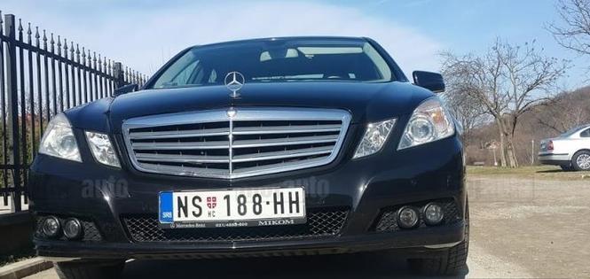 Mercedes E 220