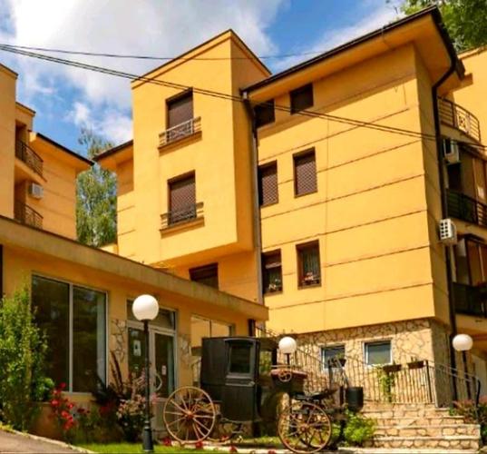 Hellenik lux studio Vrnjacka