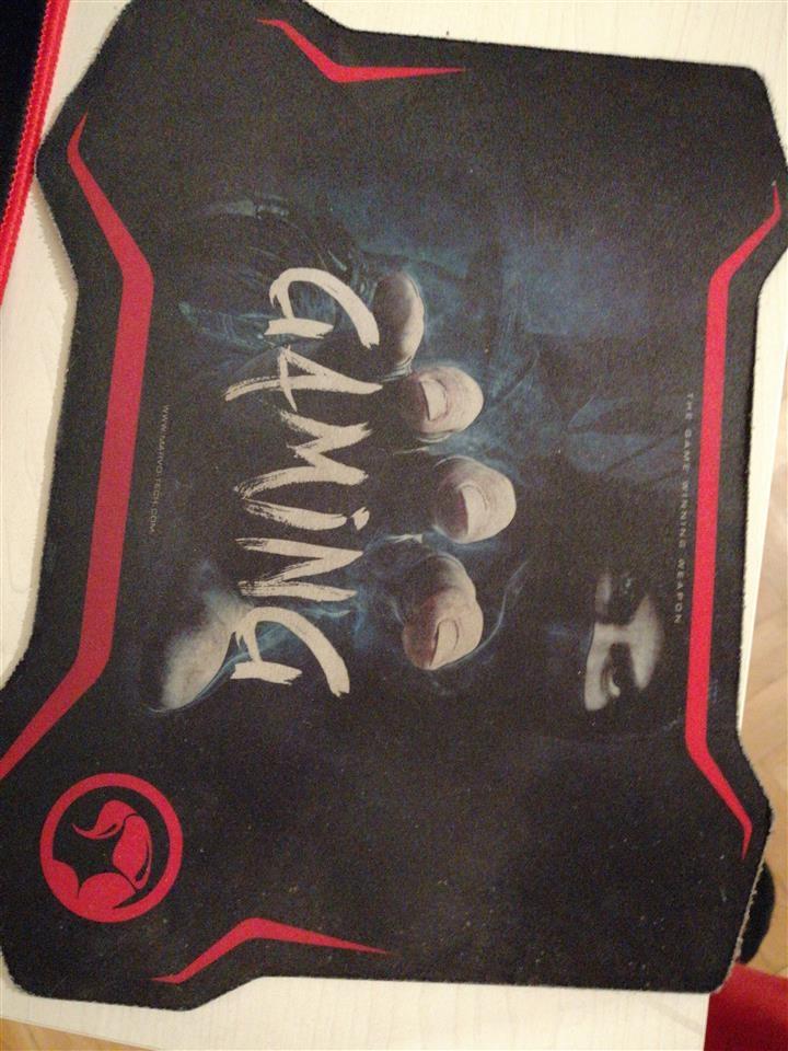 Gaming-podloga-za-miš-