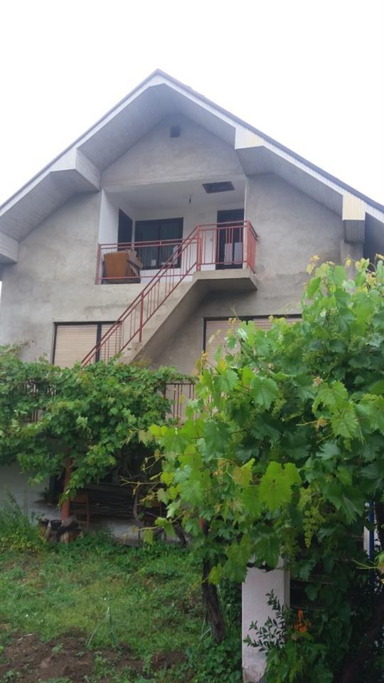 Kuća-na-prodaju