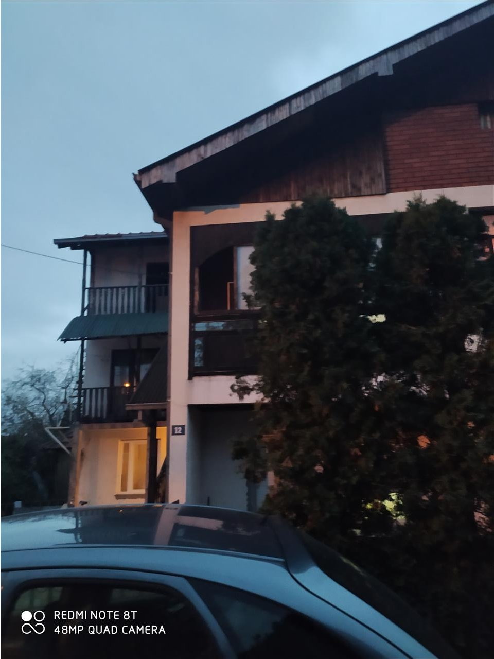 Prodaje-se-dobra-kuća