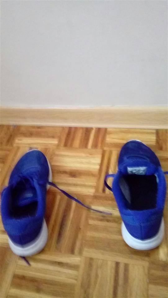 prodajem-patike-nike---
