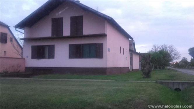 Kuca 200m2 u Curugu