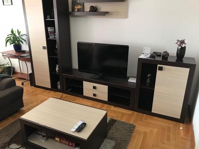 Komoda za TV i sto