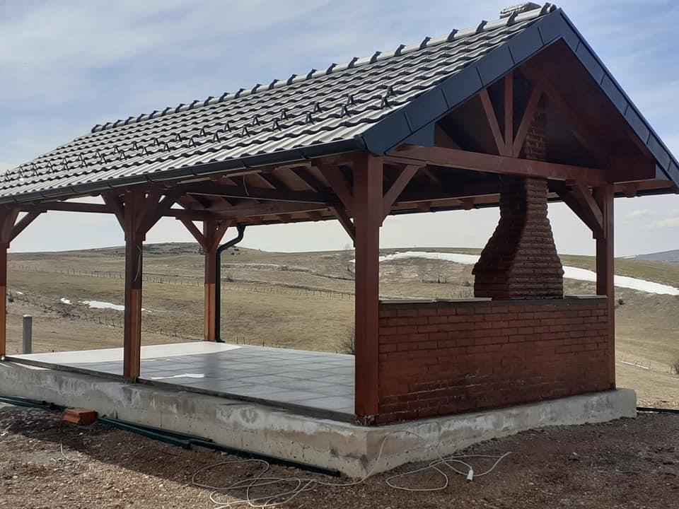 Letnjikovci-I-Klupe