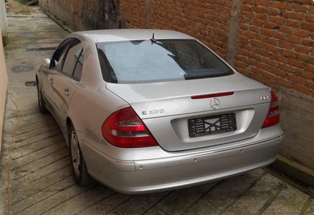 Mercedes-Benz-E320-CDI--04
